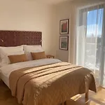 Appartement Botka Apartman, *
