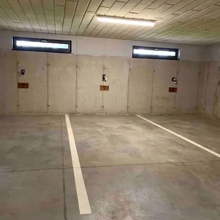 Botka Apartman, *